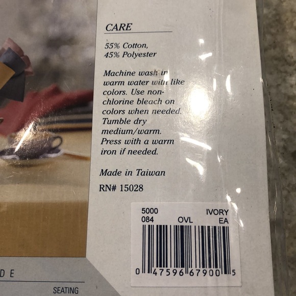 NWT Vintage Royal Velvet Oval Tablecloth - Picture 4 of 7